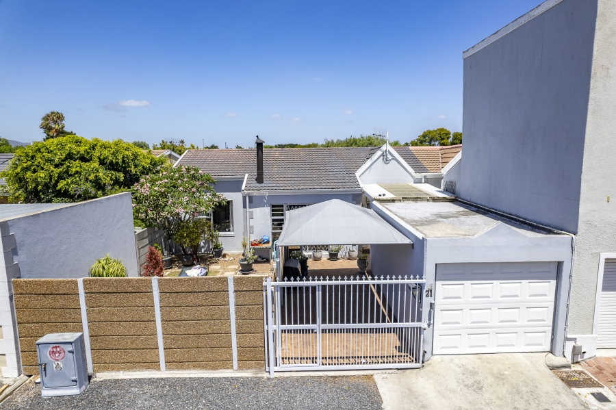 3 Bedroom Property for Sale in Table View Western Cape